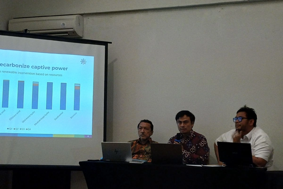 Kementerian ESDM Siapkan Integrasi Listrik Industri ke Sistem Nasional