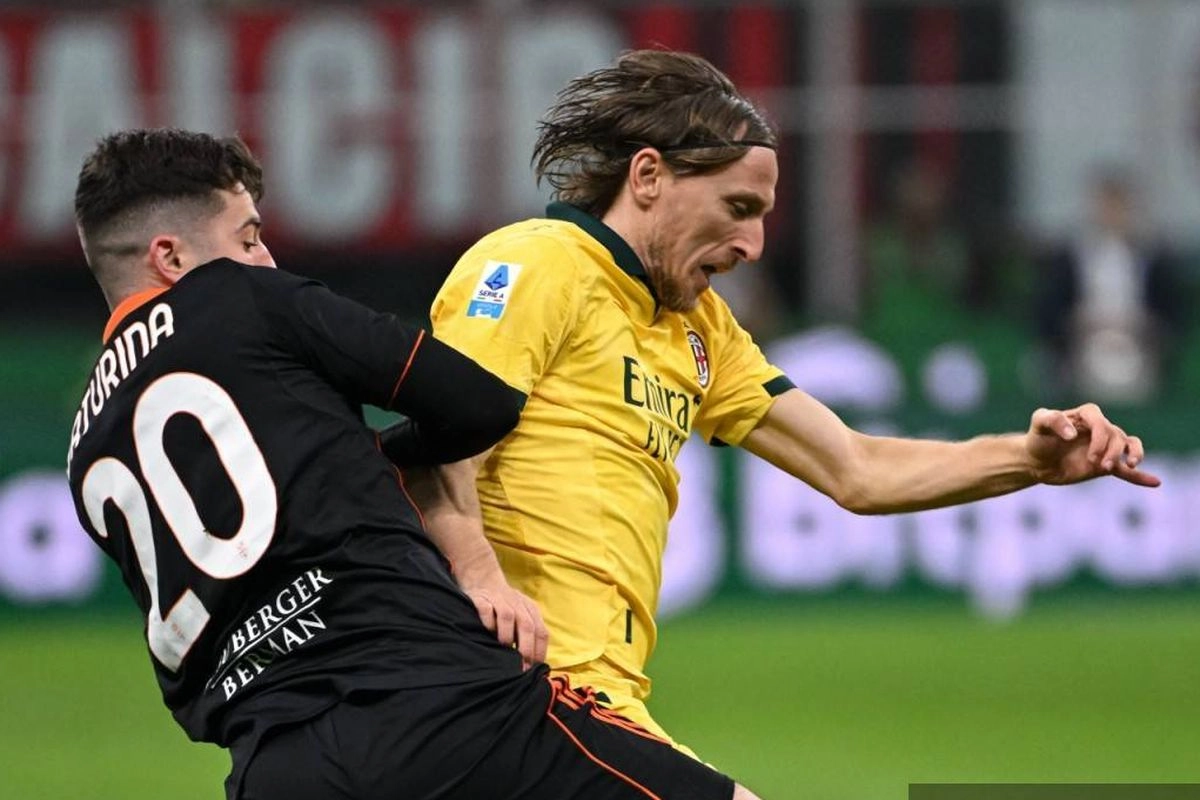 Performa Solid Luka Modric Bersama AC Milan Bikin Cesc Fabregas Terkagum