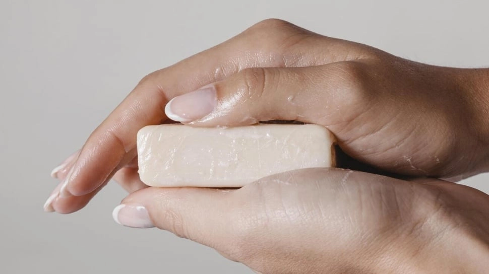 6 Rekomendasi Sabun Batang yang Wangi di Alfamart, Harga Murah Mulai Rp3 Ribuan