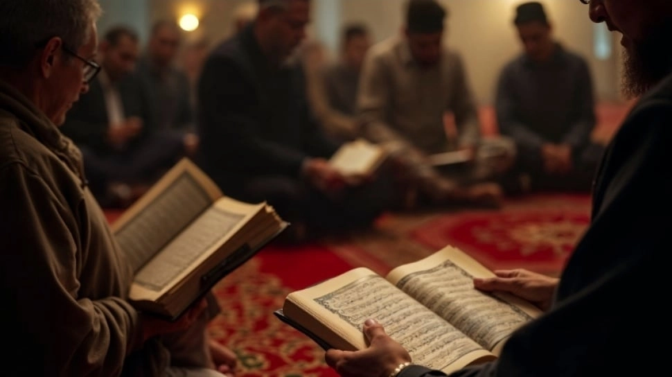 Apakah Tadarus Harus Bulan Ramadan? Begini Ketentuan dan Anjurannya