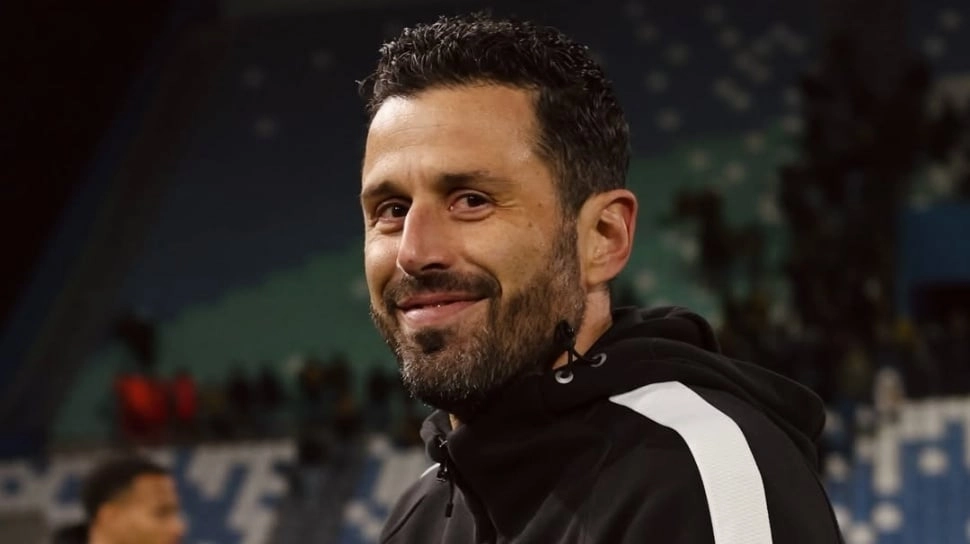 Sassuolo Hajar Verona! Fabio Grosso Senyum Puas Lihat Penampilan Solid Jay Idzes Cs
