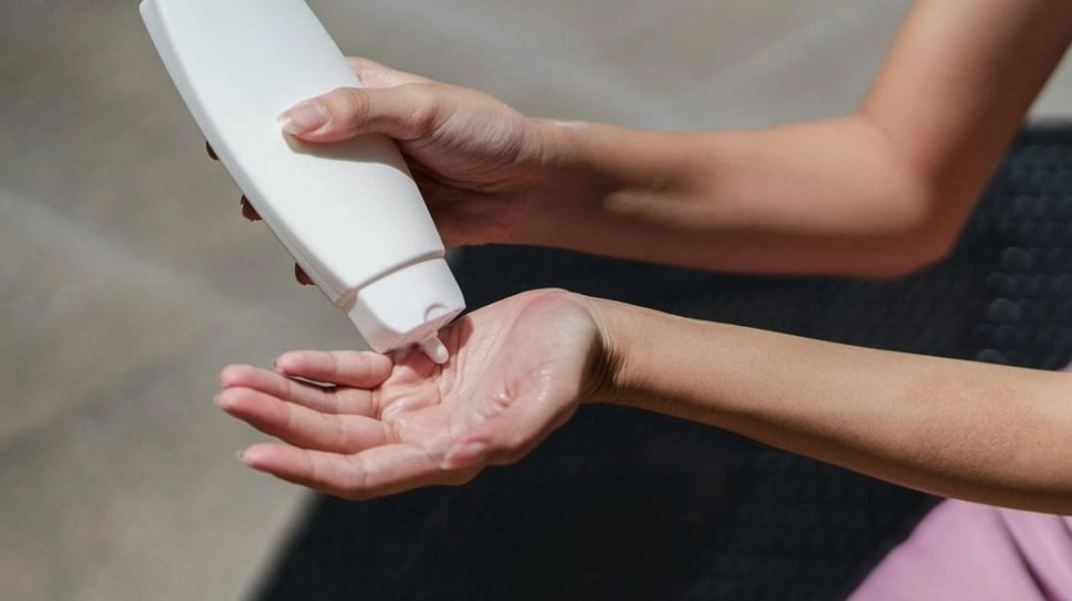 8 Rekomendasi Lotion Memutihkan Kulit di Alfamart Mulai Rp11 Ribuan