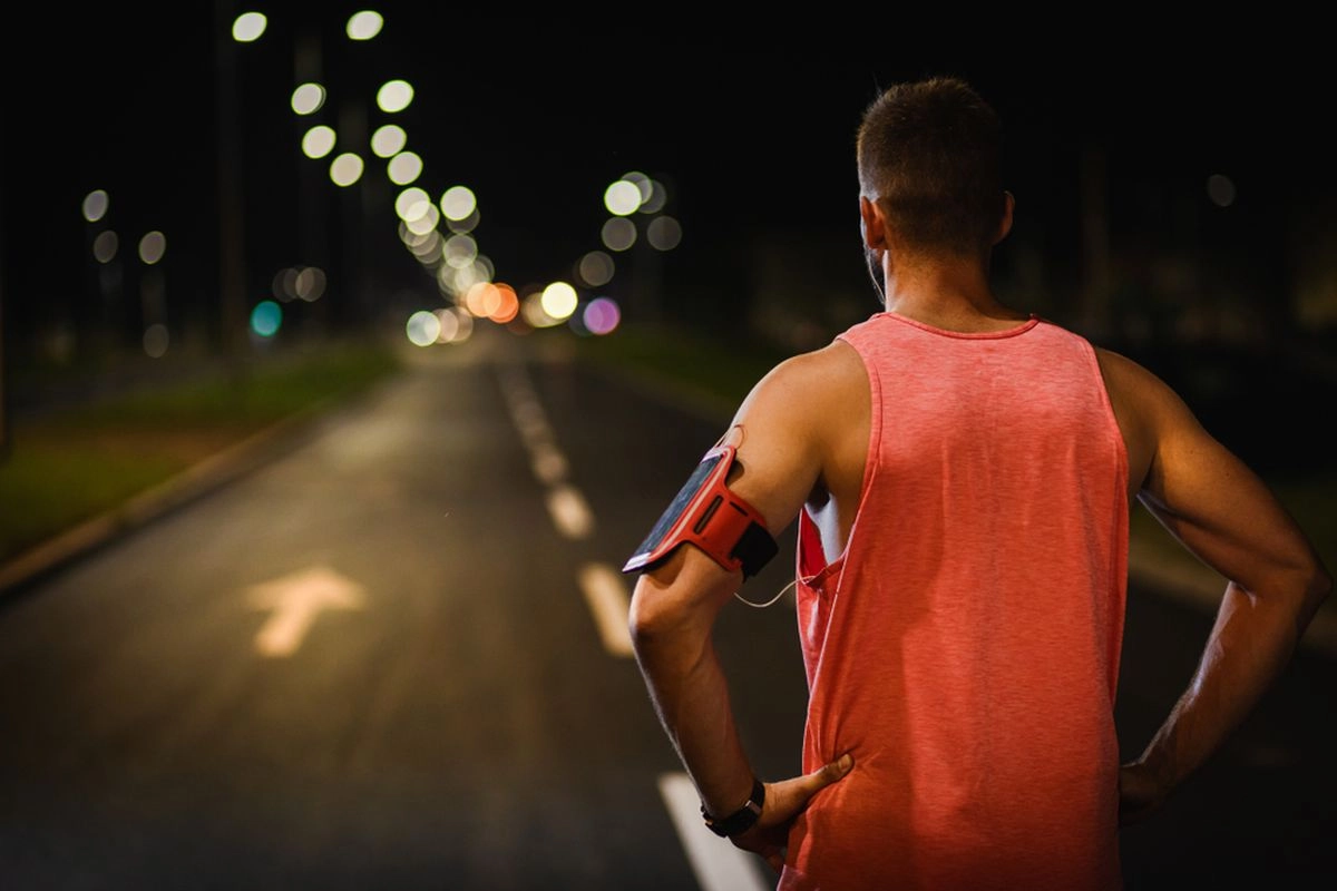 Olahraga Sebelum Sahur, Aman atau Justru Bikin Cepat Lelah? Ini Penjelasan Dokter