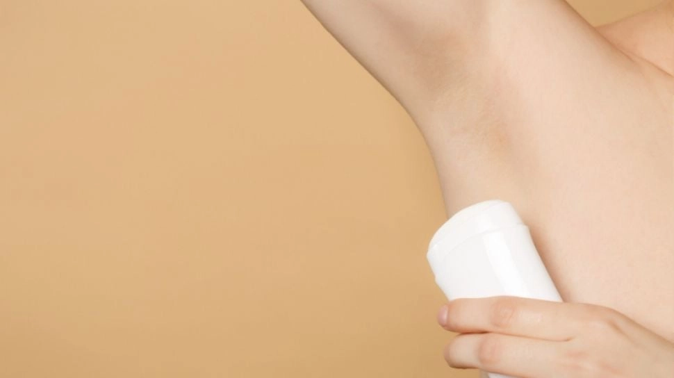 5 Rekomendasi Deodorant yang Tidak Bikin Baju Kuning,  Mulai Rp12 Ribuan
