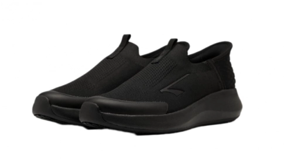 7 Sepatu Lebaran Tanpa Tali untuk Orang Tua, Jalan Kaki Nyaman Bebas Ribet