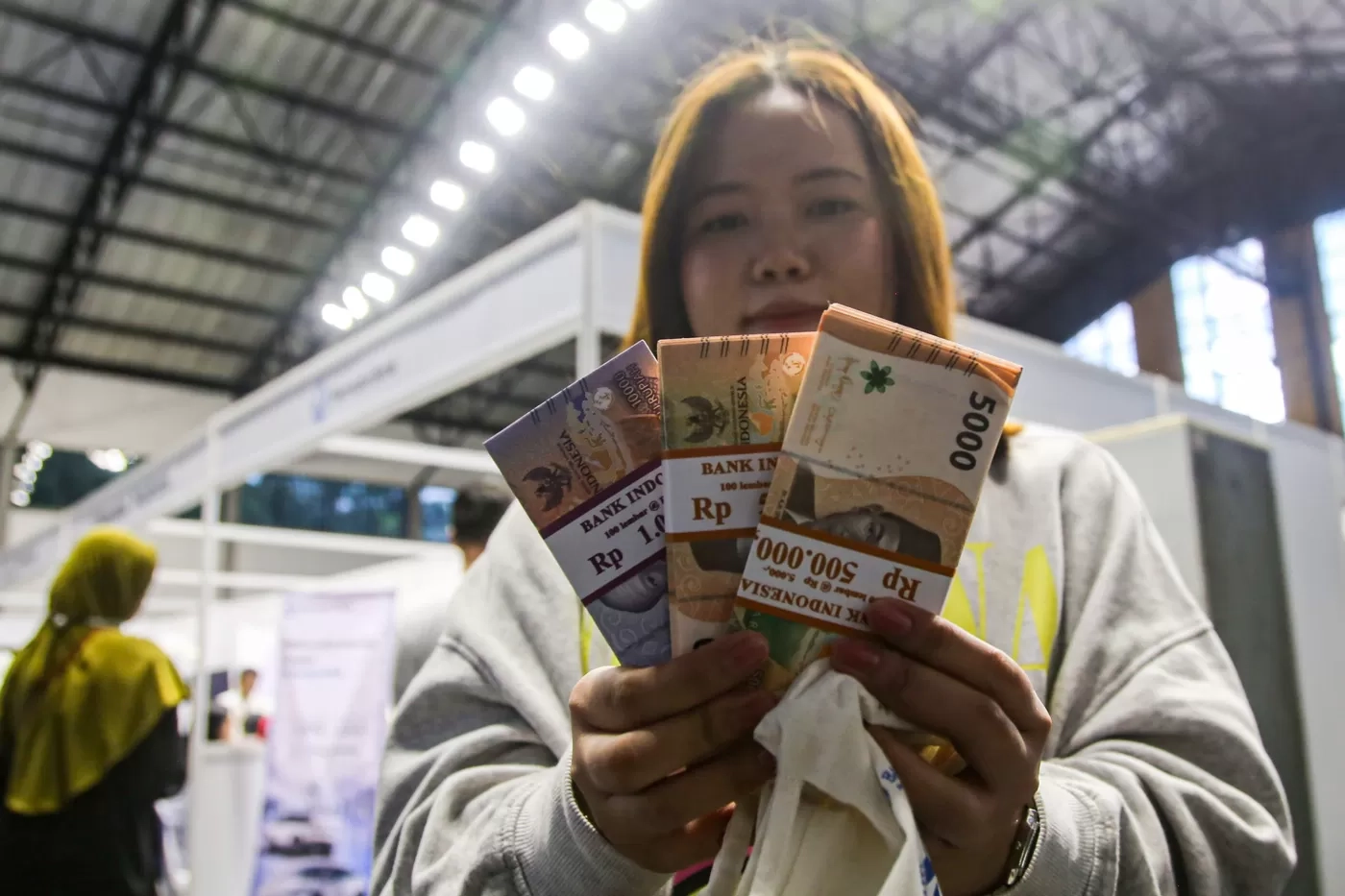 BI Batasi Penukaran Uang Baru Maksimal Rp 5,3 Juta per Orang, Simak Rinciannya!