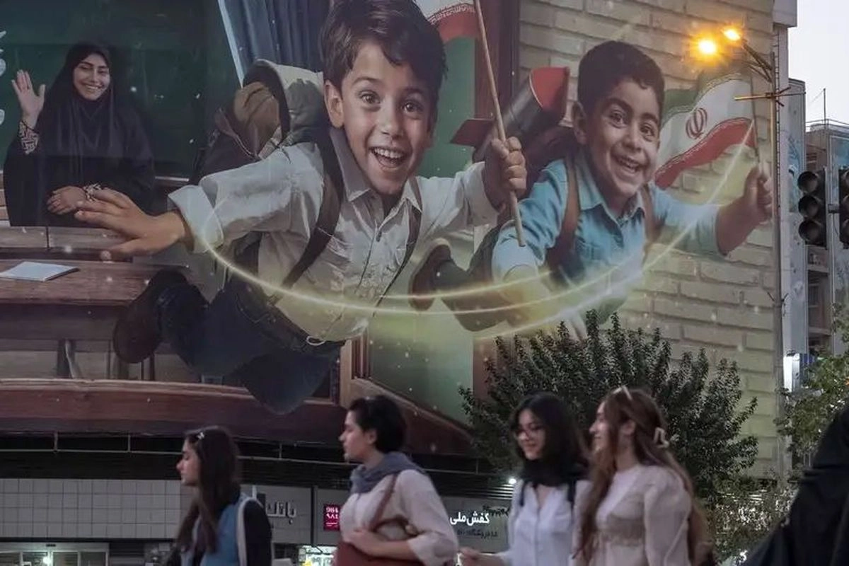 Konflik Iran-AS Memanas, Kemenlu Sebut WNI di Teheran Tetap Aman