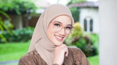Nggak Ribet di Pelipis! Tips Memilih Frame Kacamata yang Nyaman untuk Pemakai Hijab