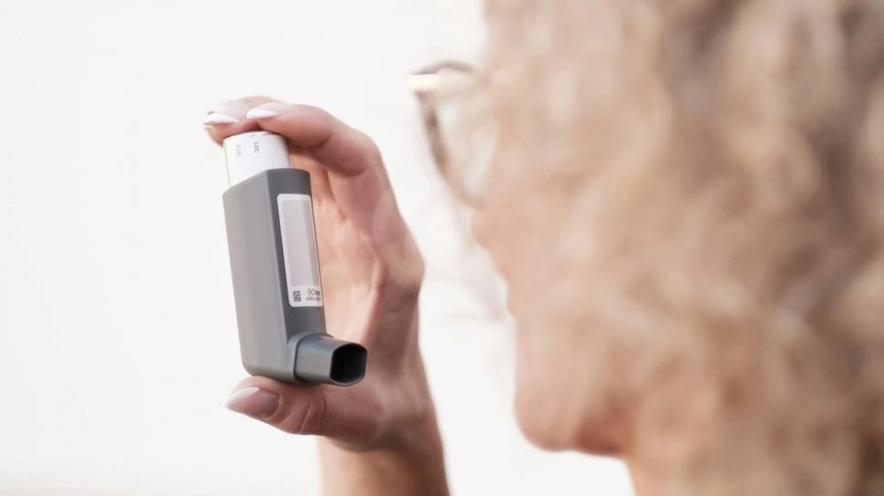 Pakai Inhaler Asma saat Puasa, Membatalkan atau Tidak? Ini Penjelasan Hukumnya