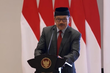 Baznas Tetapkan Nisab Zakat Penghasilan 2026 Rp 7.640.144 per Bulan