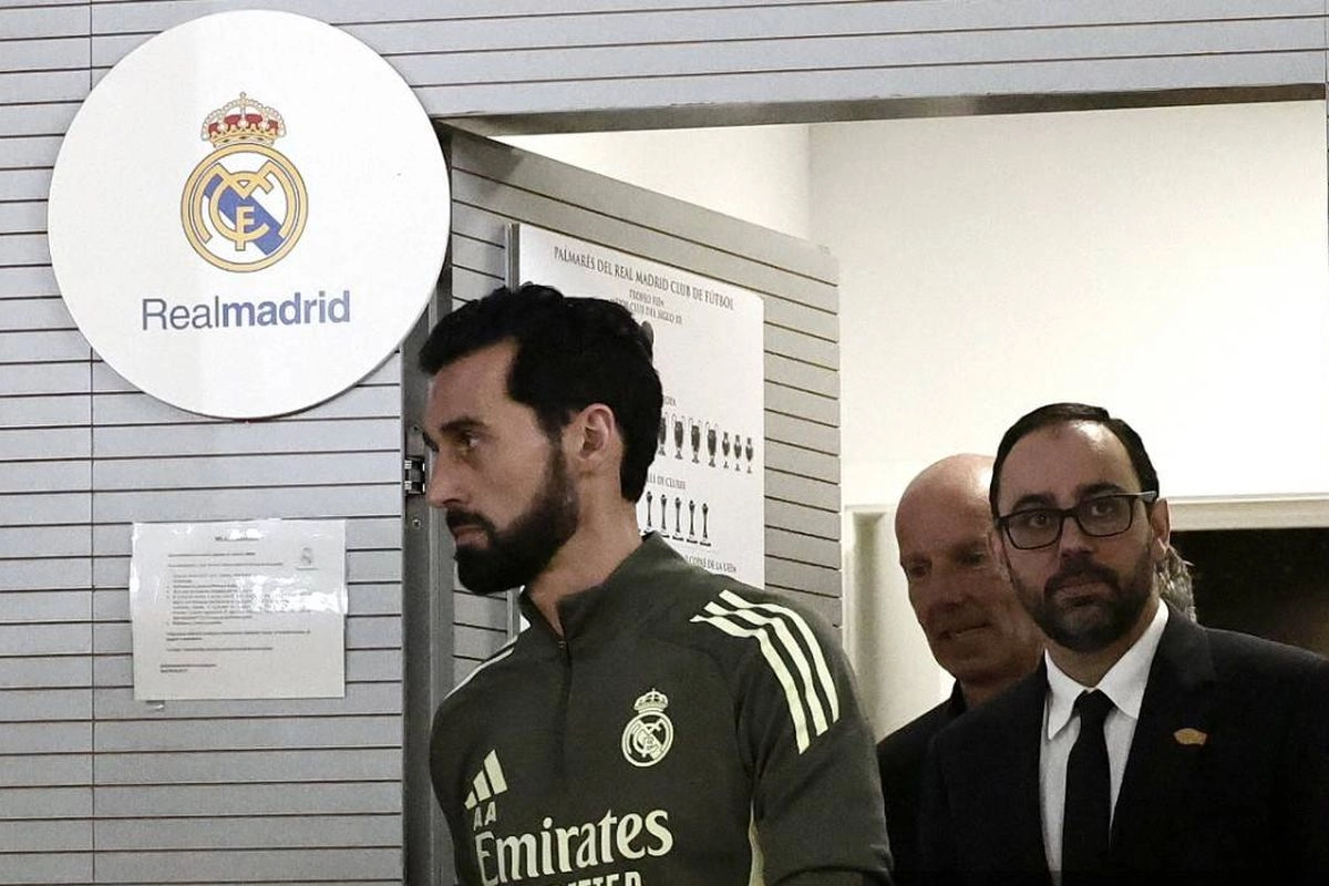 Kisah di Balik Spanduk ''Cono'' Pique, Sindiran Lawas untuk Alvaro Arbeloa yang Muncul Lagi