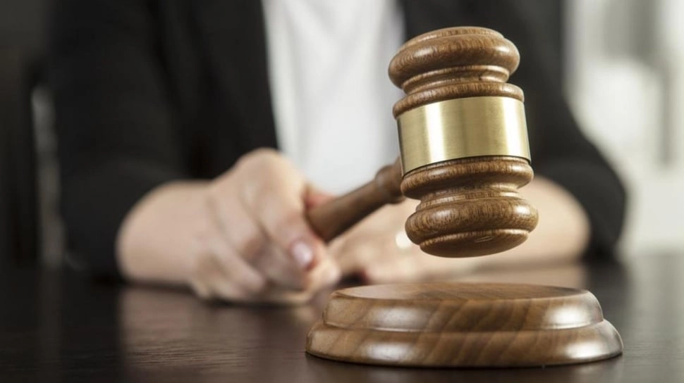 Kasus Korupsi Eks Dirjen Kominfo Semuel Abrijani: Apa Alasan Jaksa Menunda Pembacaan Tuntutan?