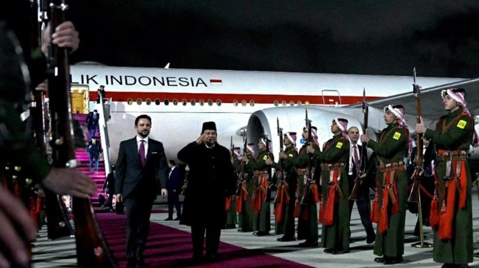 Prabowo Sambangi Yordania, Pesawat Kepresidenan RI Dikawal F-16