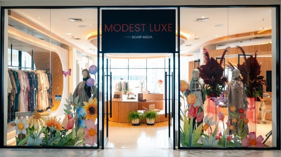 Tren Busana Lebaran 2026 Kini Makin Fleksibel, Modest Luxe Hadirkan Koleksi Terkurasi di Sarinah