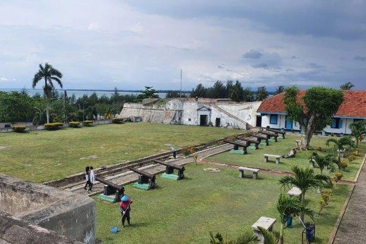 Hai Gen Z! Ada Tantangan Nih dari Fadli Zon Buat Hidupkan Situs Sejarah