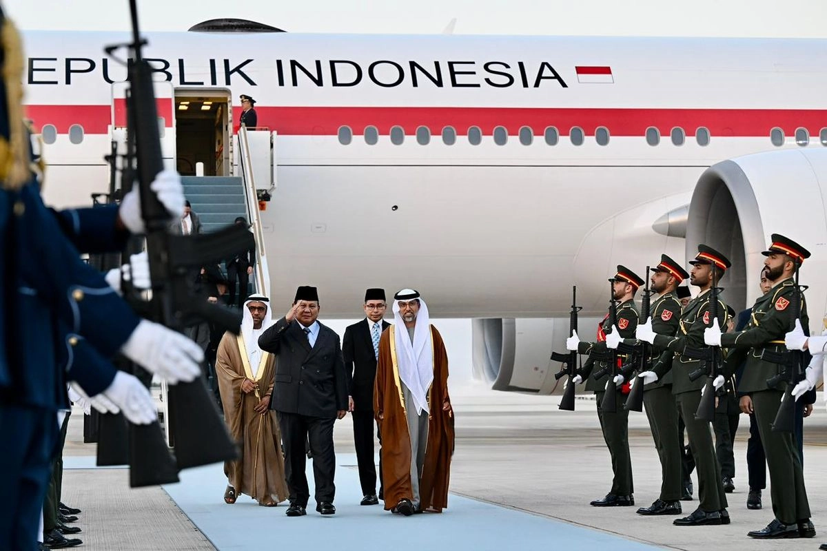 Presiden Prabowo Tiba di Abu Dhabi, Bakal Perkuat Kemitraan Strategis RI–UEA