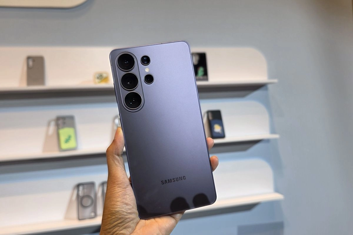 Samsung Galaxy S26 Ultra Akhirnya Bisa Fast Charging 60 Watt