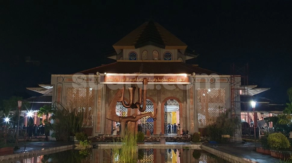 Jadwal Pengisi Ceramah Tarawih di Masjid Kampus UGM, Akhir Pekan Ada Menkeu Purbaya