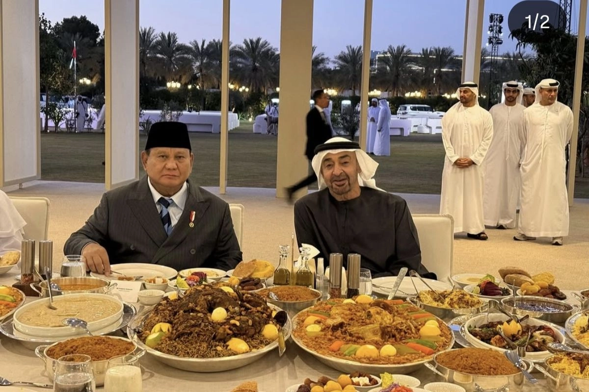 Momen Akrab Prabowo Buka Puasa Bersama Presiden MBZ, Pererat Persahabatan Indonesia-UEA