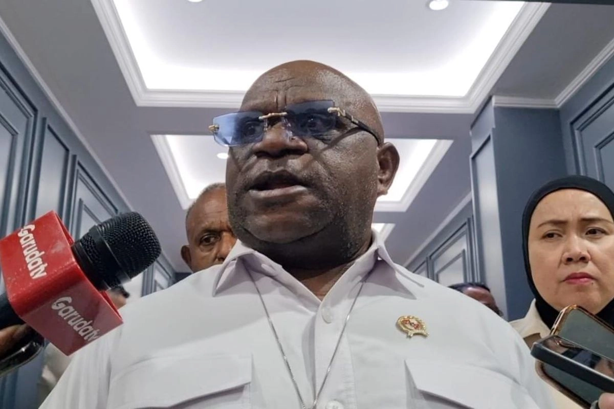 Natalius Pigai Jawab Mahfud soal MBG: Pelanggaran HAM Hanya Melalui Keputusan Pengadilan