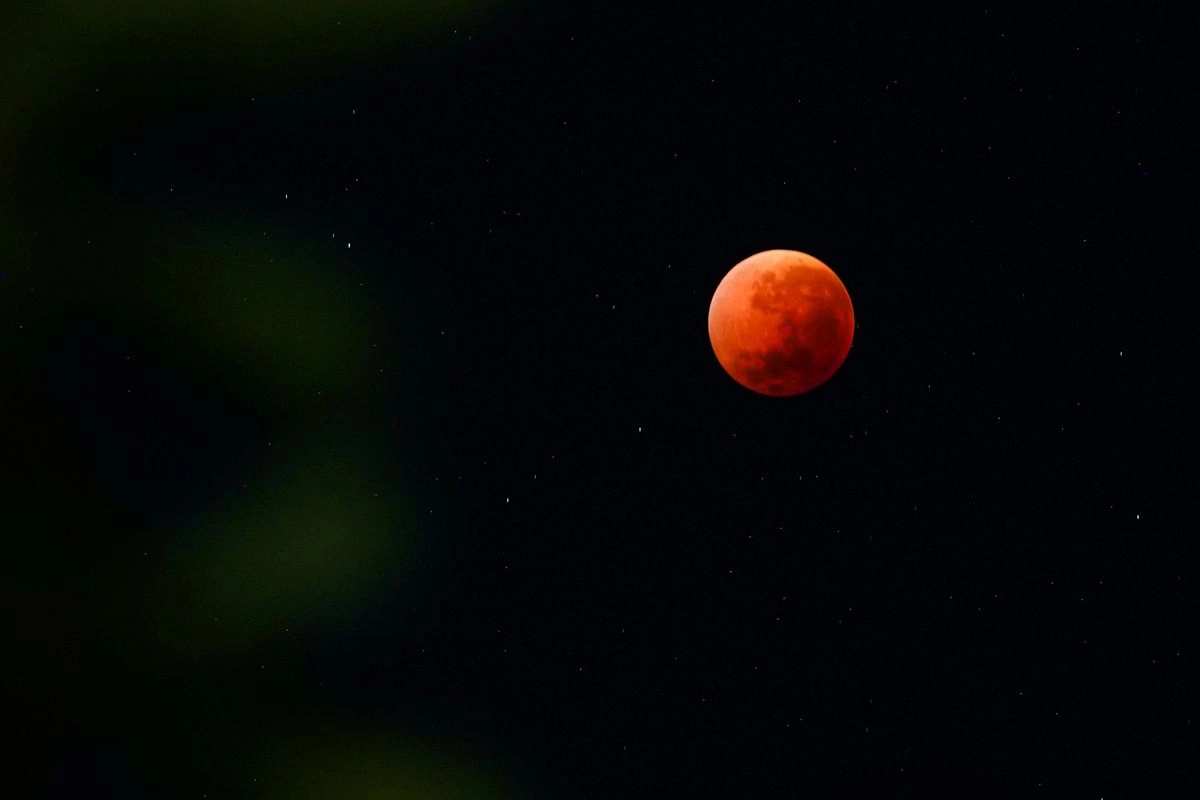 7 Tips Lihat Gerhana Bulan Total 3 Maret 2026, Catat agar Tidak Zonk!