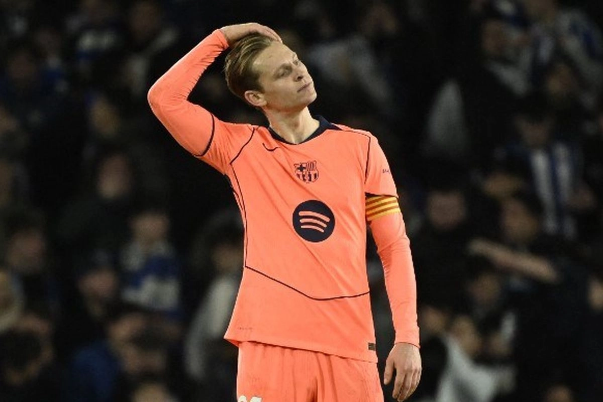 Barcelona Vs Villarreal: Hansi Flick Ogah Pusingkan Cedera Frenkie de Jong