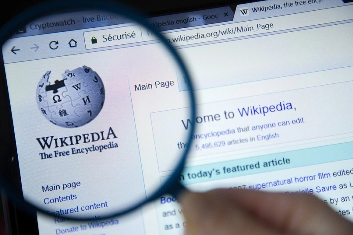 Komdigi Batasi Fitur Login Wikipedia Indonesia, Ini Sebabnya