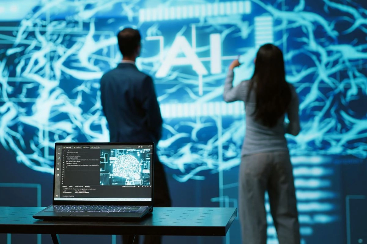 AI Mulai Ambil Alih Coding, Peran Programer Bergeser