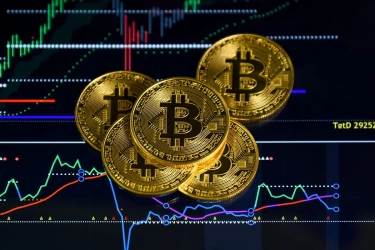Bitcoin Melemah ke 70.000 Dollar AS, Investor Respons Kebijakan Ketat The Fed
