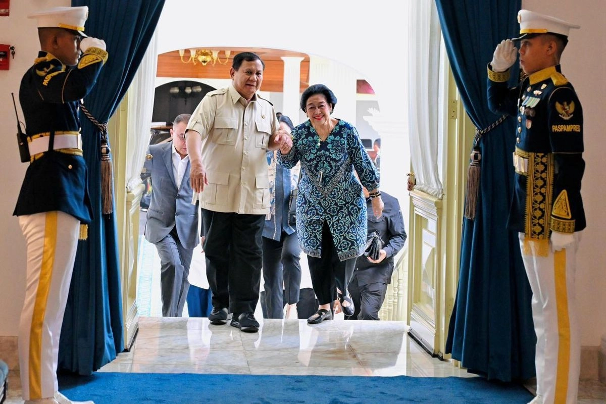 Makna di Balik Momen Pertemuan Prabowo dan Megawati di Istana