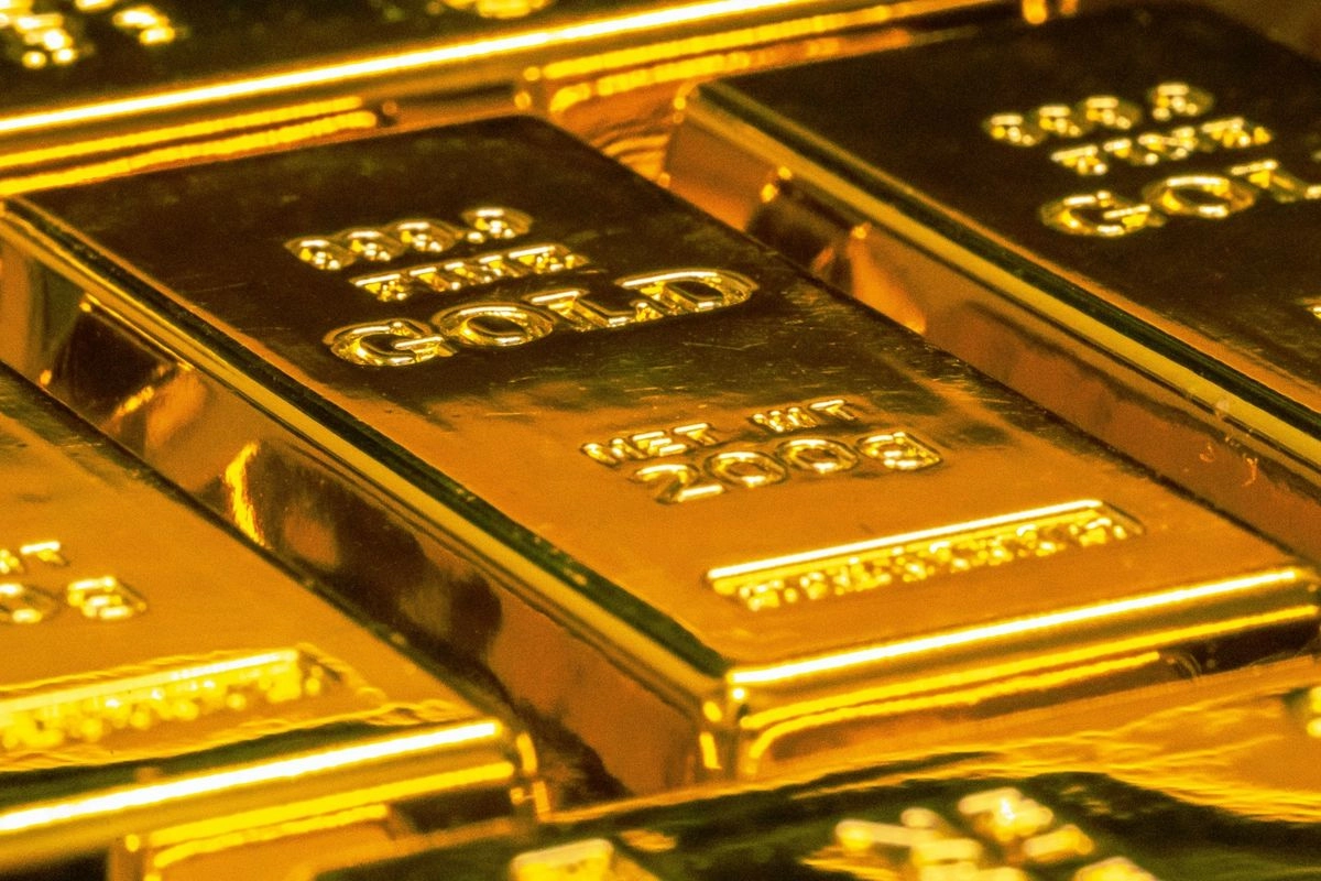 Harga Emas Anjlok 9,5 Persen, Terburuk dalam 14 Tahun