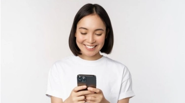 BRI Kenalkan Cara Praktis Berbagi THR Lebaran Pakai Layanan Digital QRIS Transfer dan Emas BRImo