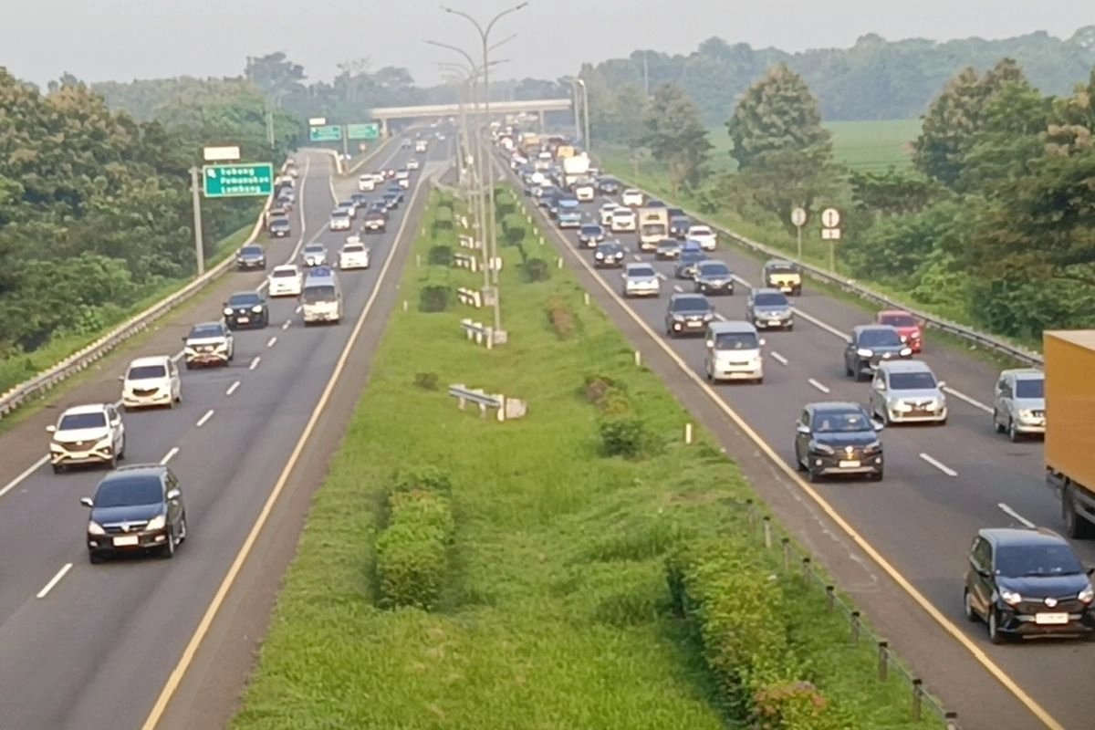 2 Juta Kendaraan Tinggalkan Jakarta pada Hari Kedua Lebaran
