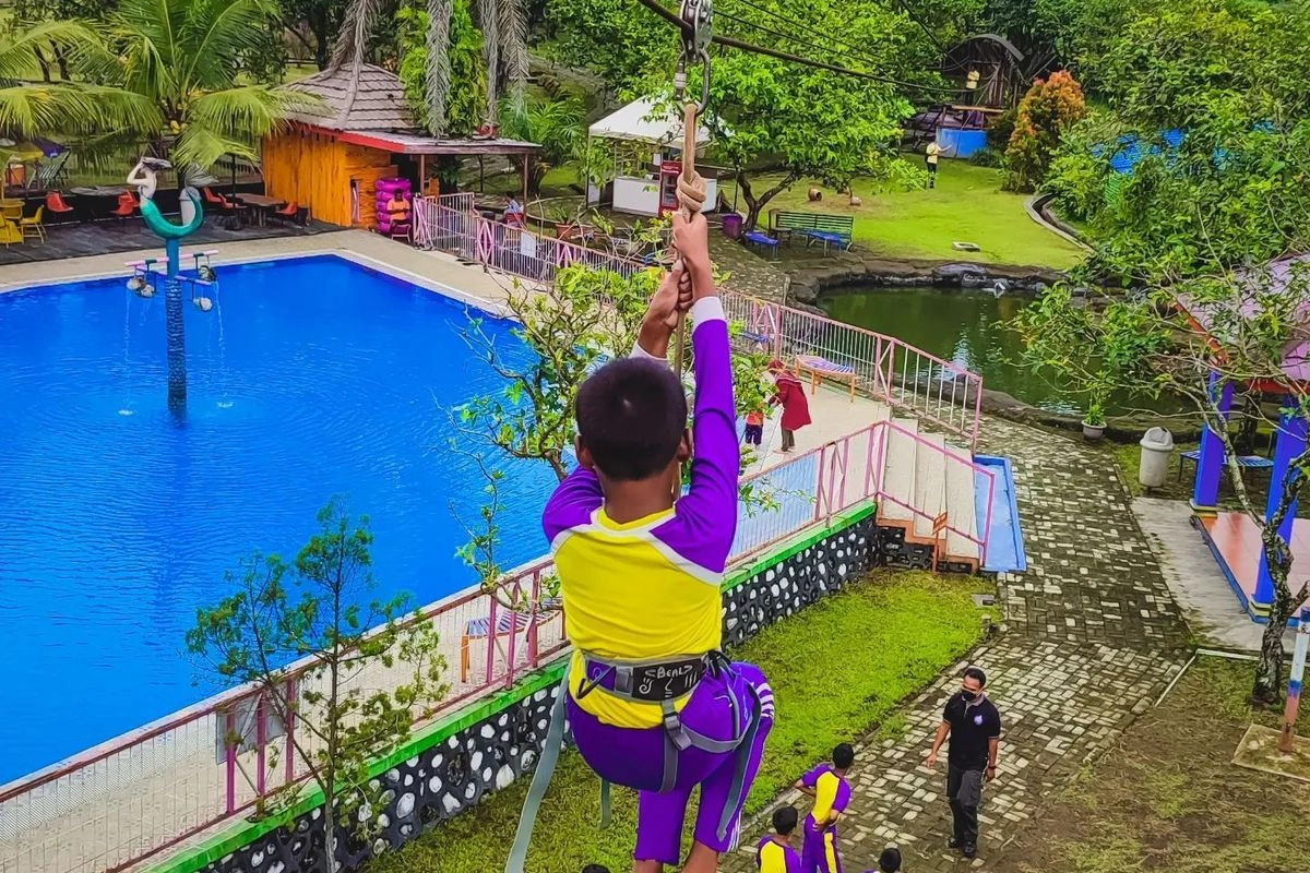 5 Wisata Edukasi Anak di Purbalingga: Akuarium Raksasa hingga Goa Lava