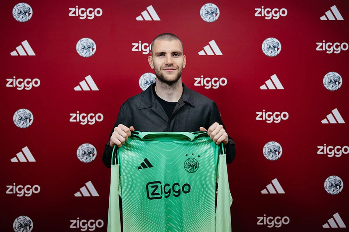 Kata-kata Maarten Paes Usai Skor Feyenoord Vs Ajax 1-1