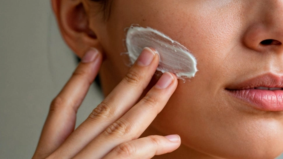 5 Moisturizer Vitamin C untuk Mencerahkan Kulit Setelah Mudik, Wajah Kembali Glowing