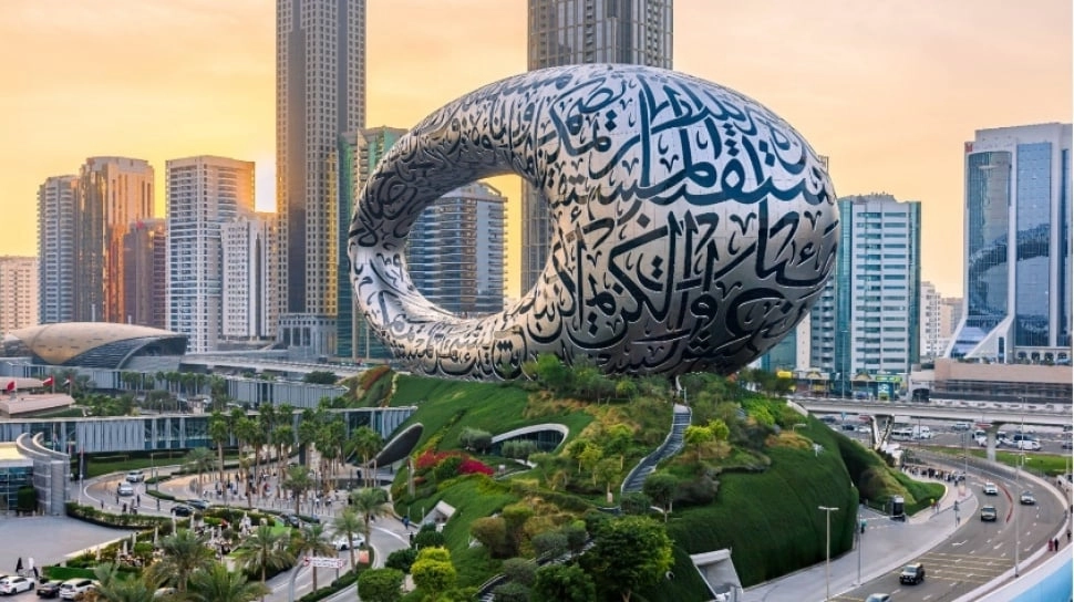 Dubai dan Abu Dhabi Diskon Besar-besaran Tarif Hotel Mewah di Tengah Perang, Minat?