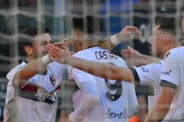 Berburu Striker Baru, AC Milan Saingi Klub Liga Inggris Gaet Santiago Castro