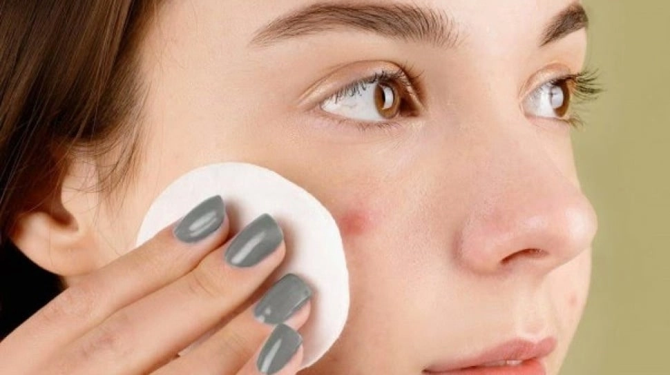 Cara Pakai Toner Pad yang Benar, Panduan Lengkap untuk Kulit Glowing Maksimal