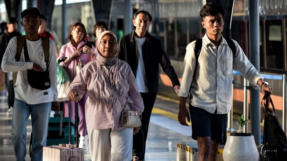 Puncak Arus Balik! 50 Ribu Orang Padati Jakarta, KAI Daop 1 Tebar Diskon Tiket 20 Persen