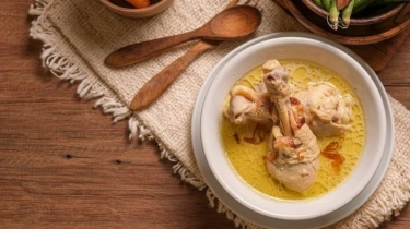 5 Tips Meredakan Nyeri Asam Lambung Usai Kebanyakan Makan Opor