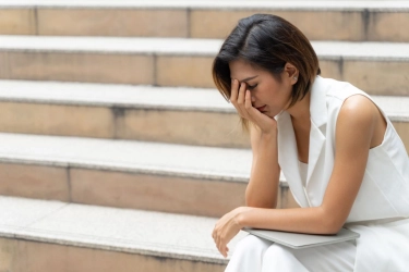 6 Cara Menenangkan Diri Saat Kecemasan Timbul