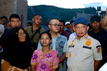Dorong Penyaluran Bantuan di Tapanuli Tengah Tepat Waktu, Tito Tekankan Percepatan Pendataan Kerusakan Rumah