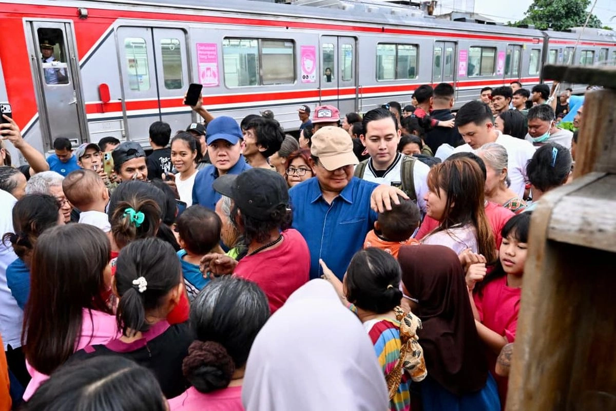 Kisah Cono, Pekerja Serabutan di Bantaran Rel Senen yang Dijanjikan Prabowo Rusun