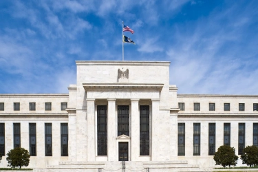 Konflik Iran Picu Inflasi, The Fed Isyaratkan Tahan Suku Bunga