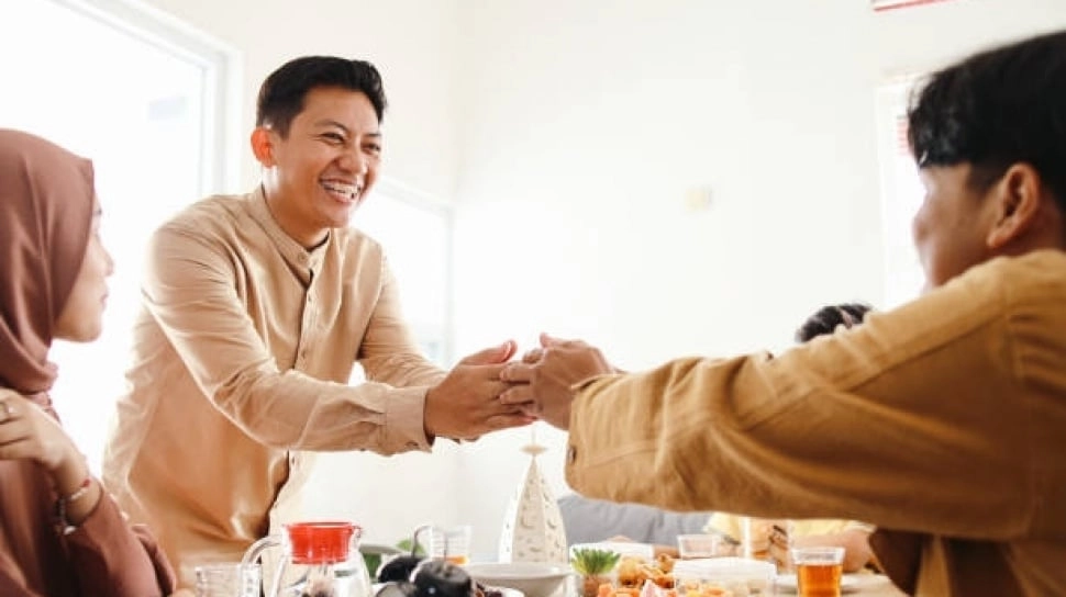 Halal Bihalal Sebaiknya Dilakukan Kapan? Ini Asal-Usulnya