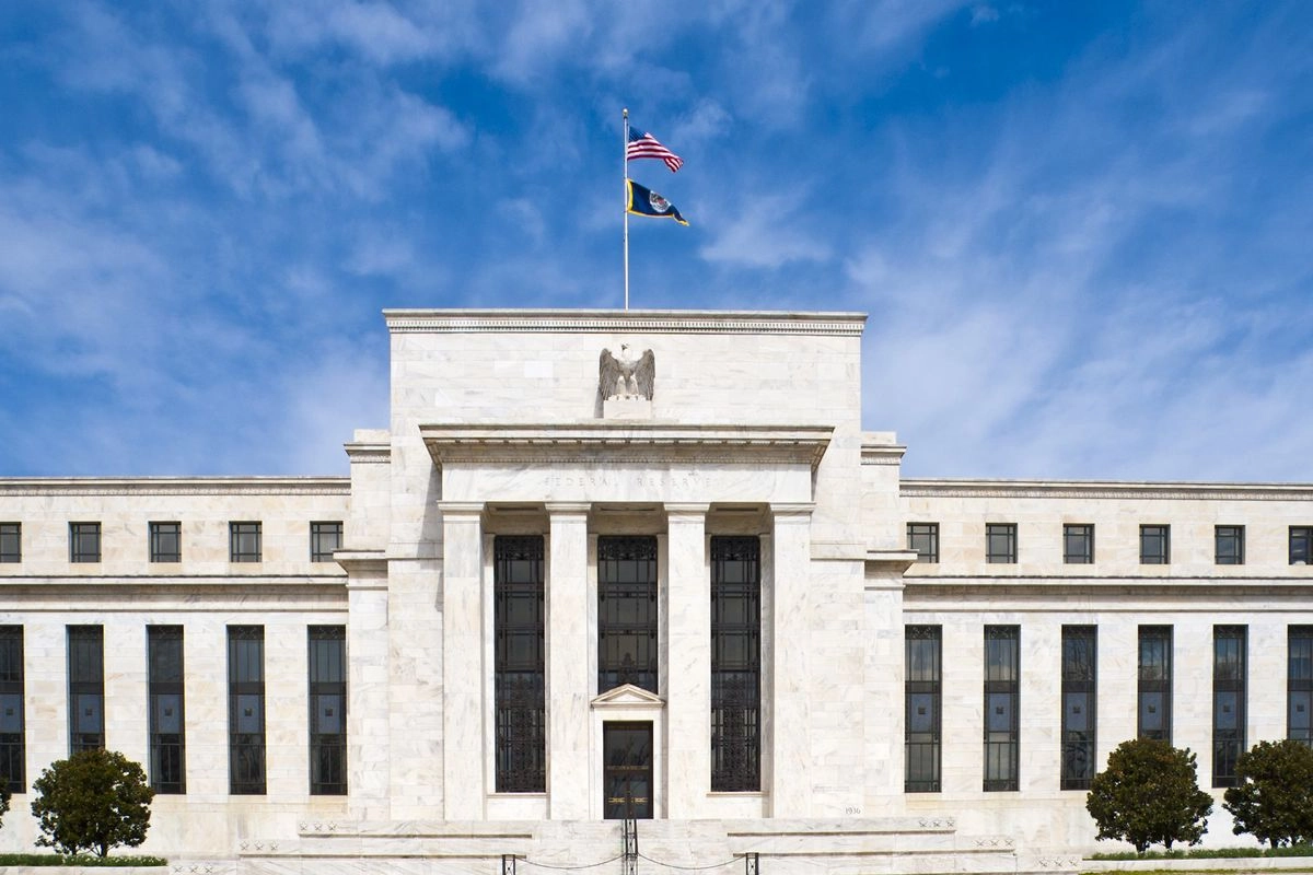 Harga Minyak Tembus 110 Dollar AS, Peluang Kenaikan Suku Bunga The Fed Menguat