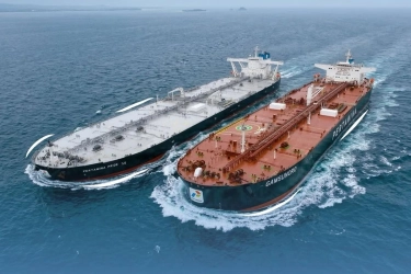 Kabar Terbaru Kapal Pertamina yang “Nyangkut” di Selat Hormuz