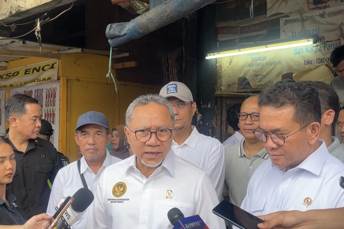 Zulhas Minta Warga Tak Panic Buying, Stok Pangan Aman