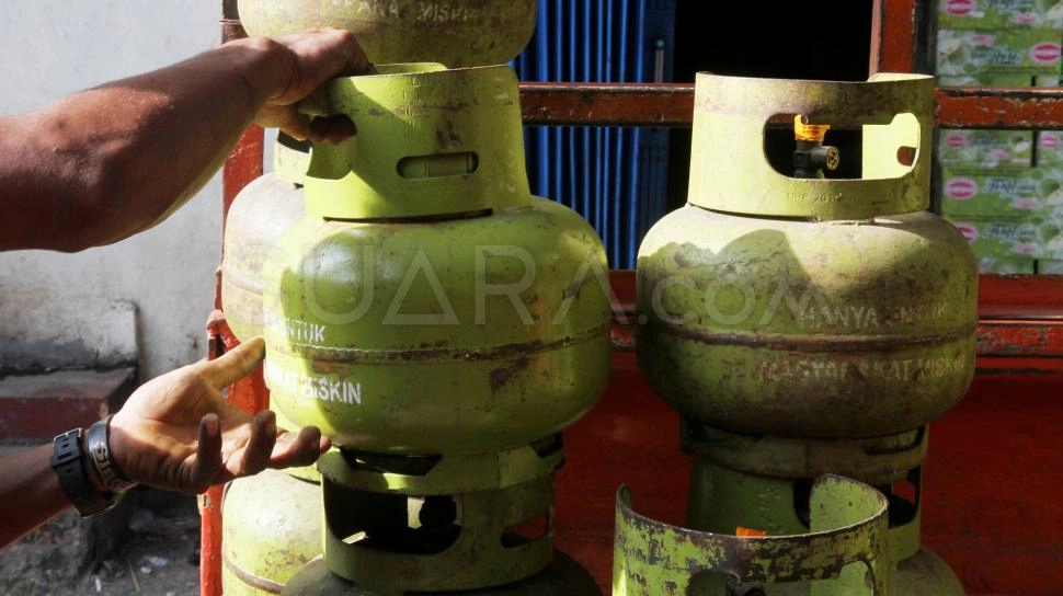 Terpopuler: 5 Cara Hemat Gas LPG yang Bisa Dicoba di Rumah, Sneakers Lokal Desain Versatile